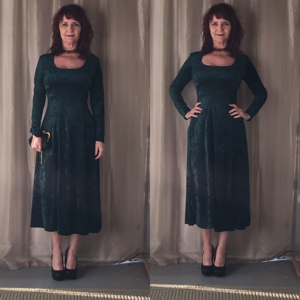 GREEN CRUSHED VELVET LONG SLEEVE VINTAGE DRESS